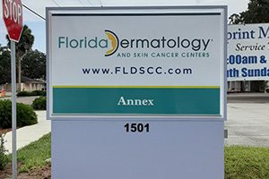 FLD Annex sign